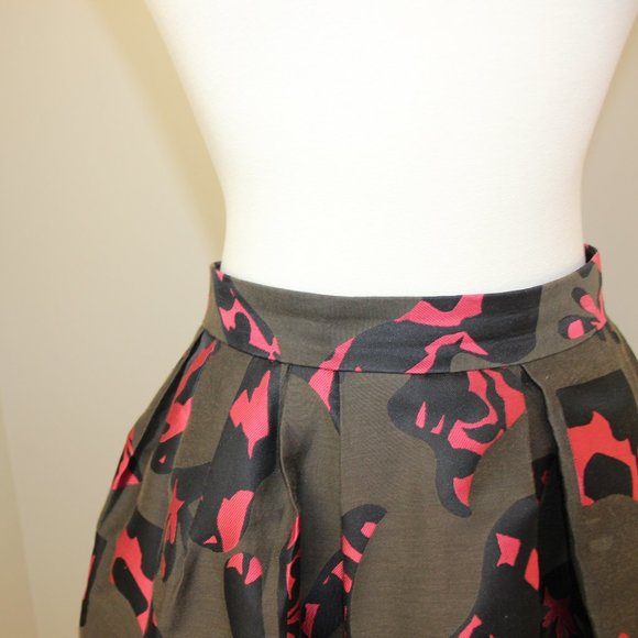 Banana Republic A-line pleated skirt with pockets - Picture 3 of 10